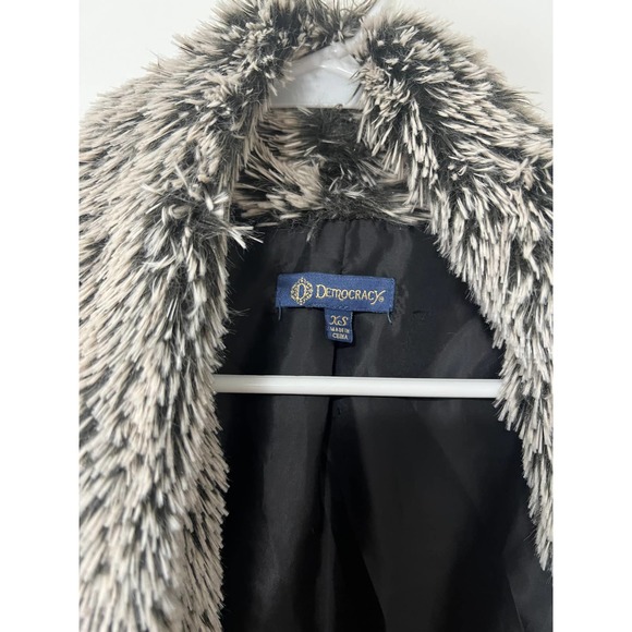 Democracy Faux Fur Vest XS - Picture 4 of 9